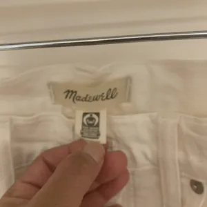 Madewell Vintage Women's White Straight-Leg Jeans, Size 28, Cotton Strech thumbnail 2