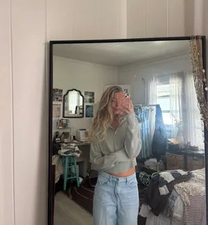 Pull Over Sweater thumbnail 4