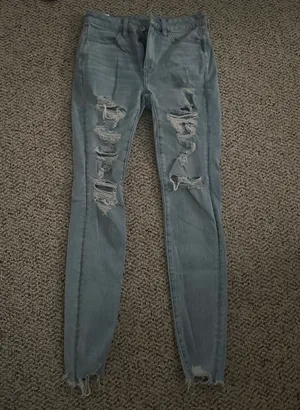 Outfitters Ripped Skinnies thumbnail 1