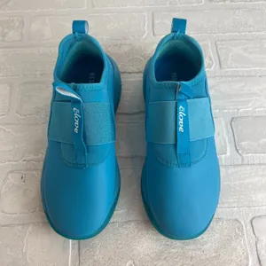 Clove Solo Sneaker Shoes Women 5.5 Electric Blue Slip On Comfort Nursing Stretch thumbnail 6
