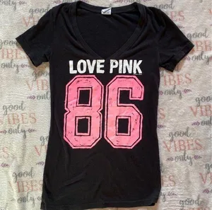 Vintage Y2K Victoria's Secret black v neck tee thumbnail 1