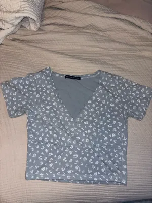 Brandy Melville Top thumbnail 3