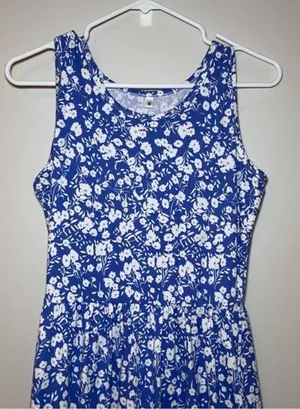 Flowy Chic Blue Floral Maxi Dress thumbnail 1