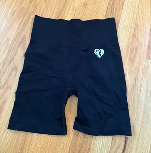 Best Seamless Women’s Shorts Power thumbnail 1