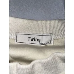 Vintage Cream Grandma Crewneck‎ Embroidered Velvet Sweater By Twins thumbnail 2