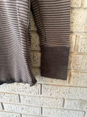 Lululemon Open Your Heart Long Sleeve Reversible Striped Yoga Running Workout thumbnail 9
