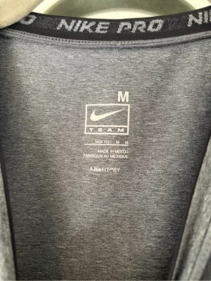 Nike Pro short-sleeve V-neck athletic t-shirt in Charcoal Grey Size Medium thumbnail 2