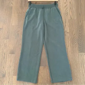 Lululemon Softstreme High Rise Straight Leg Cropped Pant in Dark Forest Size 4 thumbnail 6