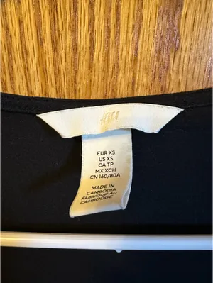 H&M Top Long Sleeve thumbnail 2