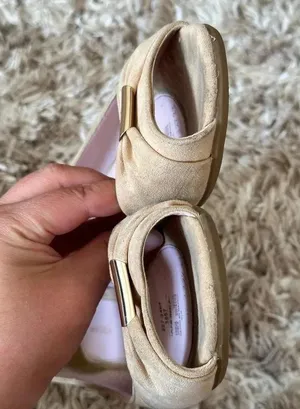 Andrea size 7 flats thumbnail 4