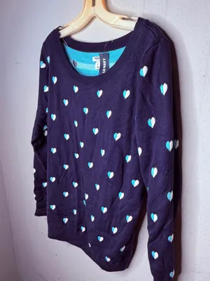 Old Navy Hearts Sweater nwt thumbnail 2
