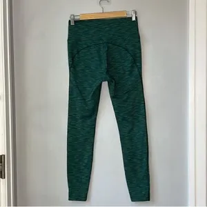 Outdoor Voices Green Leggings thumbnail 5