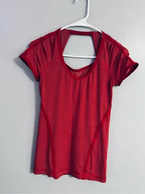 lululemon athletica Team Spirit Tech Short Sleeve Shirt Size 2 thumbnail 5