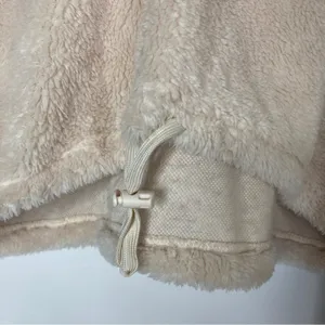 Urban Outfitters Cream Black Cream Sherpa Long Sleeve Sweatshirt Hoodie Womens S thumbnail 2