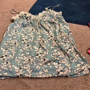 Betsey Johnson floral‎ dress 6 thumbnail 3