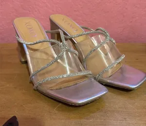 XOXO Silver heels thumbnail 1