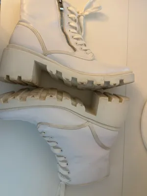 Shoedazzle Elle Women’s Lace-Up High Top combat Boots in White thumbnail 7