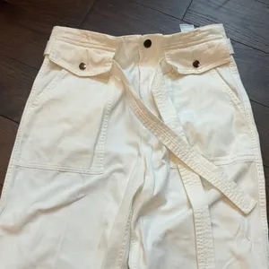 Banana Republic White/Cream Wide Leg Women’s Pants Size 6 C24-011 thumbnail 5