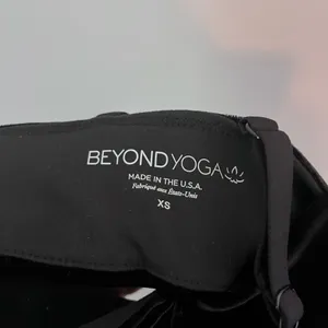 Beyond Yoga NEW Velvet VIP Long Line Adjustable Strap Sports Bra Black XS thumbnail 5
