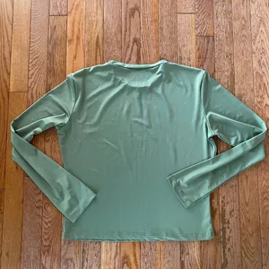 sage green workout mock neck top Size XL thumbnail 8