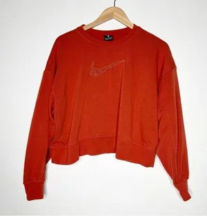 Nike Get Fit Women's Swoosh Training Crew thumbnail 1