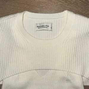 Abercrombie & Fitch 2 piece set thumbnail 2