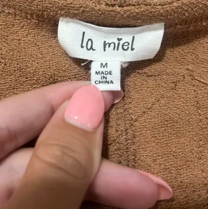 LA MIEL V thumbnail 2