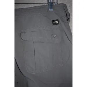 The North Face Hiking Pants Womens 8 Gray Excellent Convertible Roll Up Utility thumbnail 6