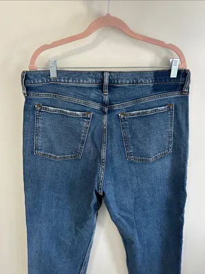Abercrombie & Fitch The Mom High Rise Jeans thumbnail 4