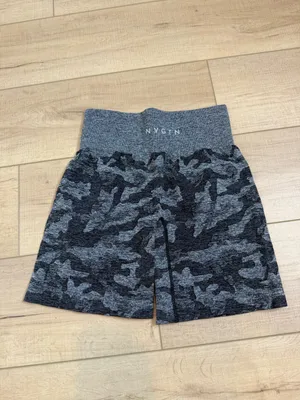 NVGTN Camo Seamless Shorts Grey Black Medium High Rise Workout Biker Gym M thumbnail 2