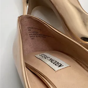 Steve Madden Daisie Metallic Rose Gold point toe heels. Size 8 thumbnail 6