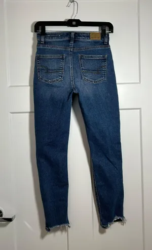 American Eagle Size 00 mom jeans, size 00 jeans thumbnail 4