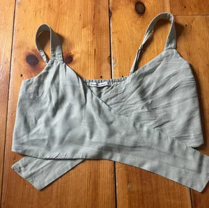 Abercrombie Cropped Tank Top thumbnail 1