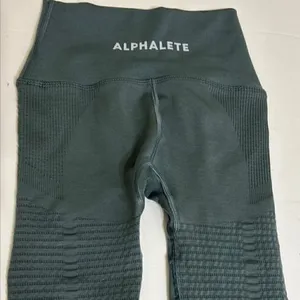 NWOT Alphalete Dark Forest Green Halo Athletic Contour Leggings in Urban Chic XS thumbnail 6