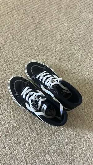 Black Vans Women’s thumbnail 5
