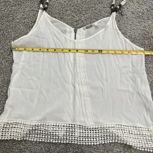 Gimmicks by BKE Off White Lace-Trim Cami Tank Top thumbnail 5