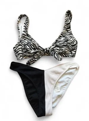 Hollister bikini set zebra top with black and white bottoms thumbnail 1