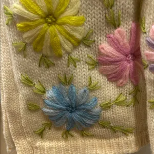 Women’s 1950-60s Jeri Jo Floral Embroidered Wool Cream Cardigan thumbnail 5