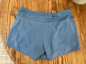 Ladies Sz med active wear shorts thumbnail 2