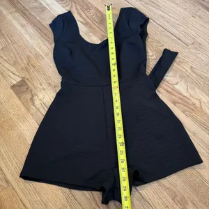 Urban Outfitters Loup Black Textured Open Back‎ Tie Romper Womens Size XS thumbnail 6