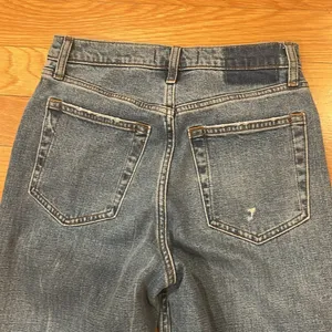 Abercrombie & Fitch the 90s slim straight ultra high rise jeans size 28/6L. thumbnail 9