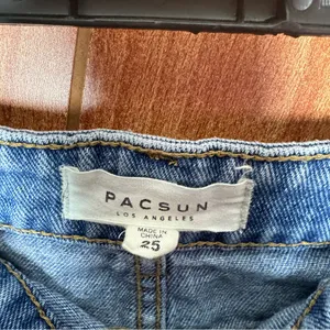 PacSun‎ Distressed Denim Skirt 25 thumbnail 5