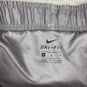 Nike Dri-FIT Running Shorts Womens M Gray 3 In Lined Athletic Pockets DB4487-067 thumbnail 3