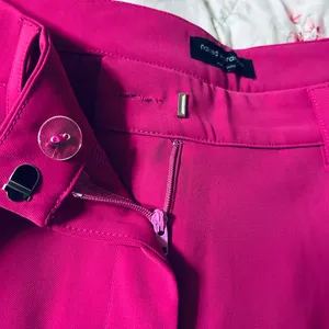 NWOT Naked Wardrobe Fuchsia Pants thumbnail 8