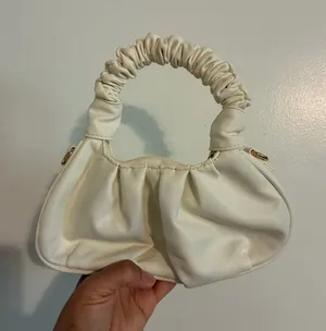 Pretty Little Thing Purse thumbnail 1