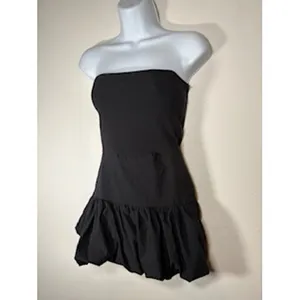 BOOHOO Strapless Mini Dress 4 Black‎ Bubble Hem Tube Top Party LBD Night Out thumbnail 2