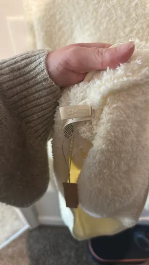 SKIMS Pullover Cozy Fleece thumbnail 3