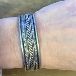 Vintage silver plated textured cuff bracelet thumbnail 4