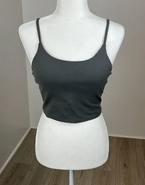 Grey Cropped Workout Tank (Unknown Brand) Size L thumbnail 1