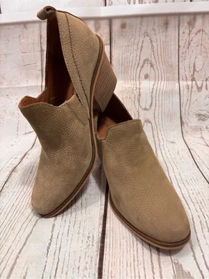 Lucky Brand Vennia Ankle Booties Taupe Leather Chunky Block Heel Sz 7.5 thumbnail 3
